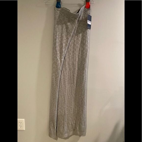 PRETTY LITTLE THING SLIT FRONT KNITTED MAXI SKIRT - Picture 2 of 6